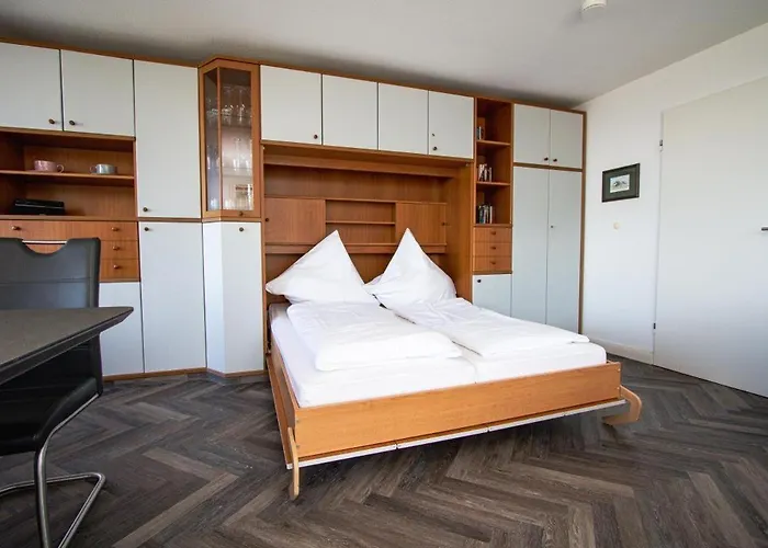 Haus-am-meer-030-s-wb Westerland